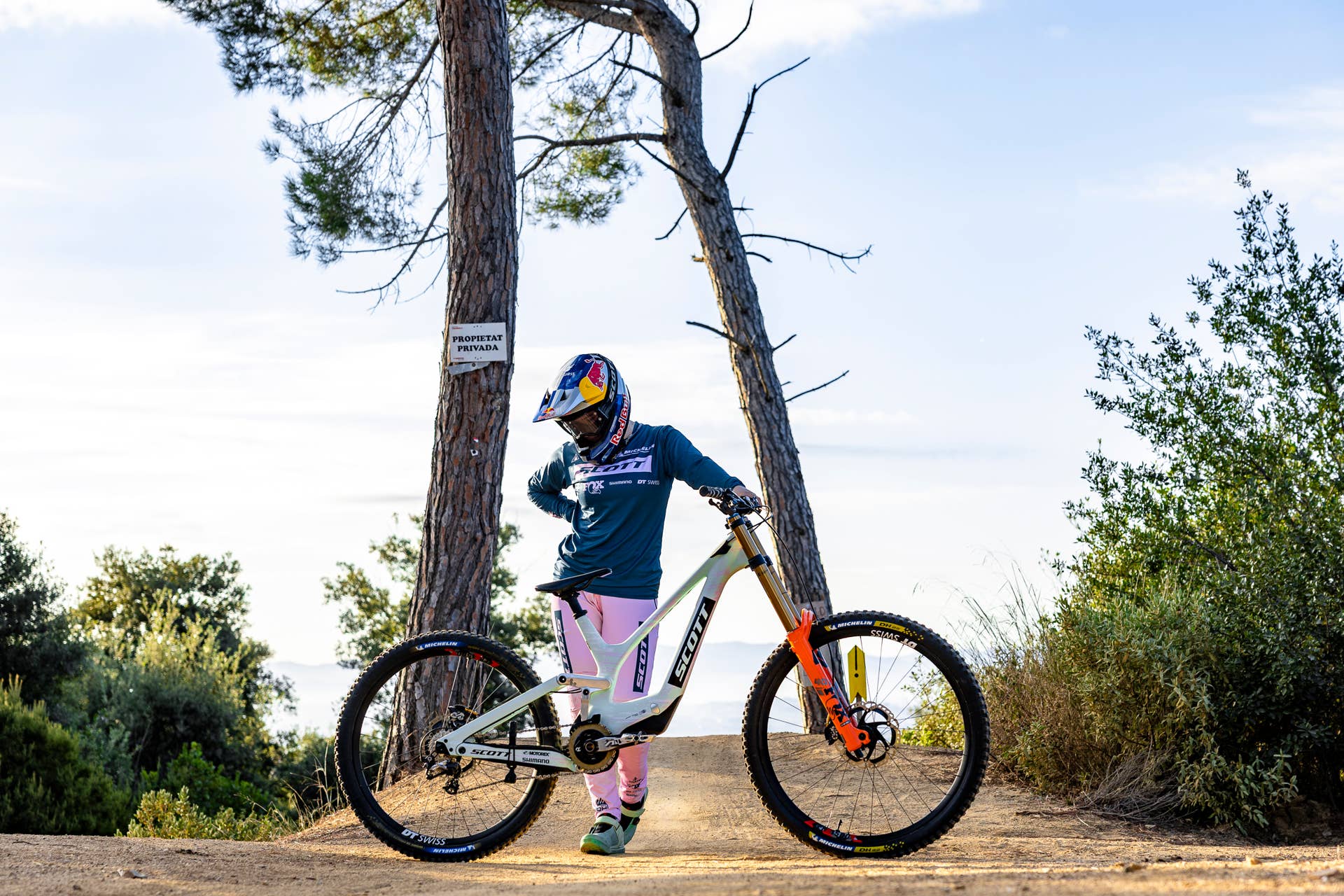 Scott Factory Racing Dakotah Norton and Jess Blewitt Join Scott DH Factory Racing ...